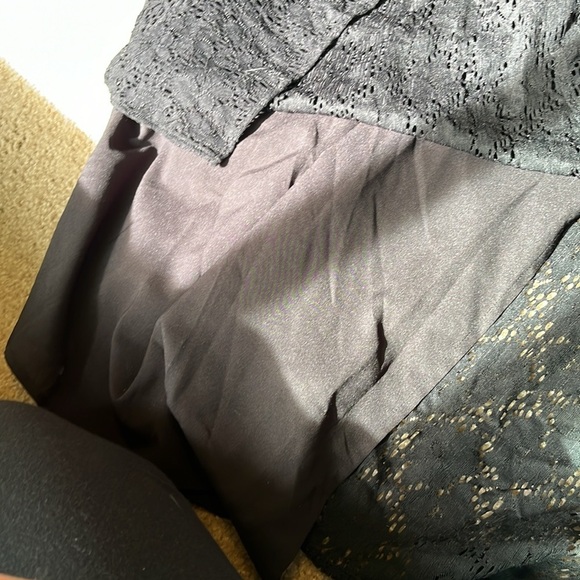 NWT Treasure Bond Lace Lined Peasant Midi Dress Black V-Neck Long Sleeve Small - Picture 15 of 15